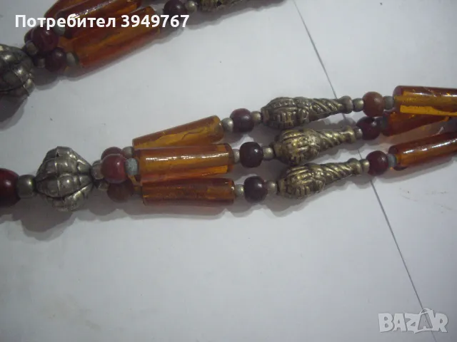 Стар интересен гердан., снимка 3 - Колиета, медальони, синджири - 49623003