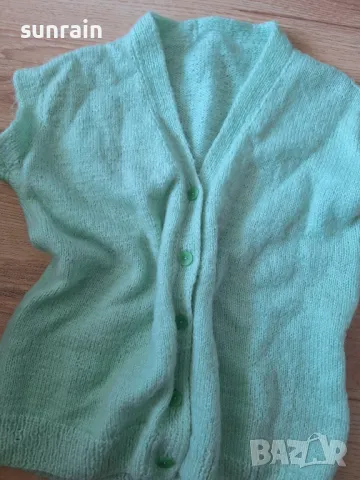 зелена жилетка