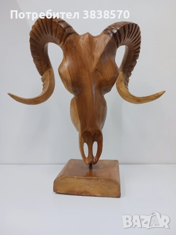 Статуетка на планински козел 