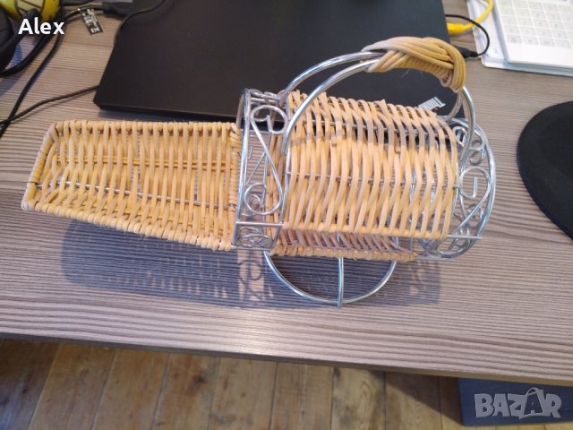 Стойка за вино