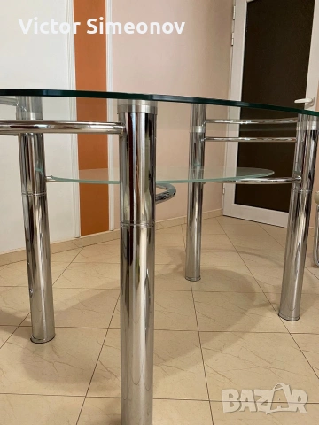Стъклена маса, снимка 2 - Маси - 53492850