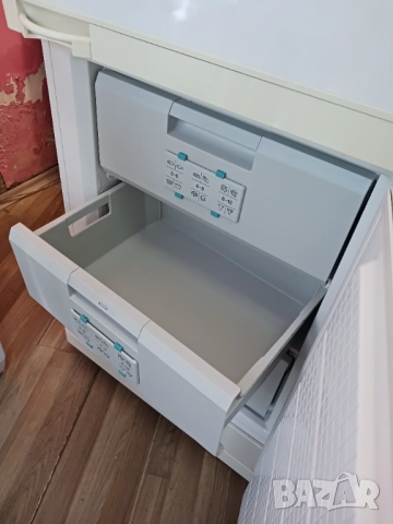 Хладилник с фризер  BOSCH, снимка 7 - Хладилници - 52414422