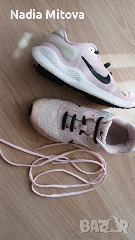 маратонки nike 