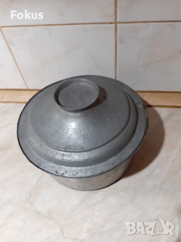 Стара възрожденска медна тенджера с капак - калайдисана, снимка 2 - Антикварни и старинни предмети - 53348070