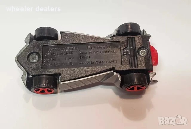 Метална количка и самолет на Batman Батман Matchbox Мачбокс, снимка 2 - Коли, камиони, мотори, писти - 50746203
