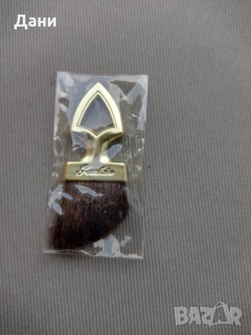 Четка  Guerlain, снимка 2 - Декоративна козметика - 34156333