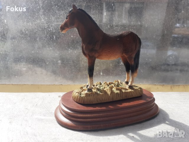 Страхотна колекционерска статуетка маркировка Leonardo Pony, снимка 5 - Антикварни и старинни предмети - 35948665