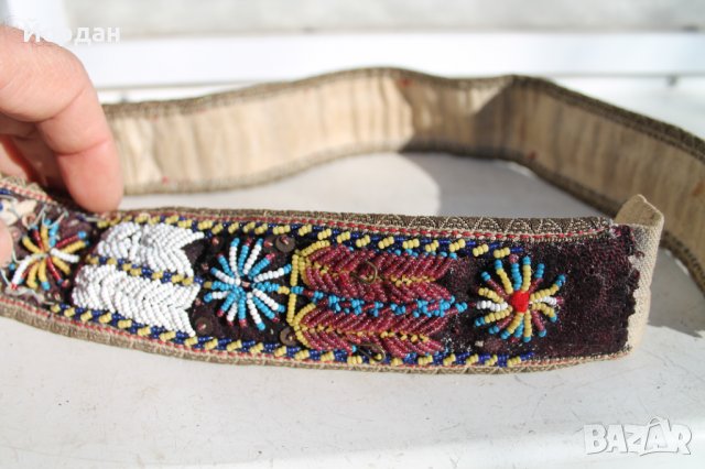 Колан от народна носия сърма и маниста, снимка 2 - Антикварни и старинни предмети - 39180182