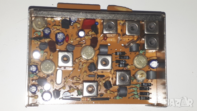 Стара електронна платка в метална кутия, снимка 6 - Друга електроника - 44841386
