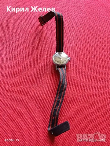 Стар механичен часовник дамски ЧАЙКА СССР за части ремонт КОЛЕКЦИЯ 48051, снимка 4 - Антикварни и старинни предмети - 50125028