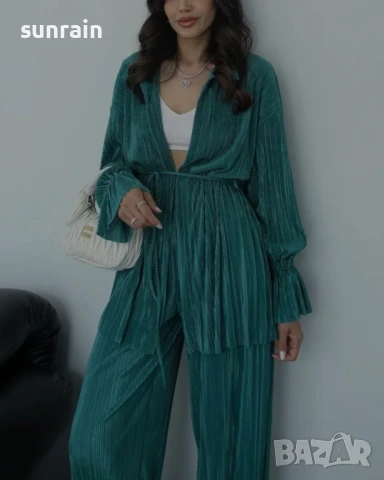 плисиран комплект от две части, снимка 2 - Костюми - 51272236