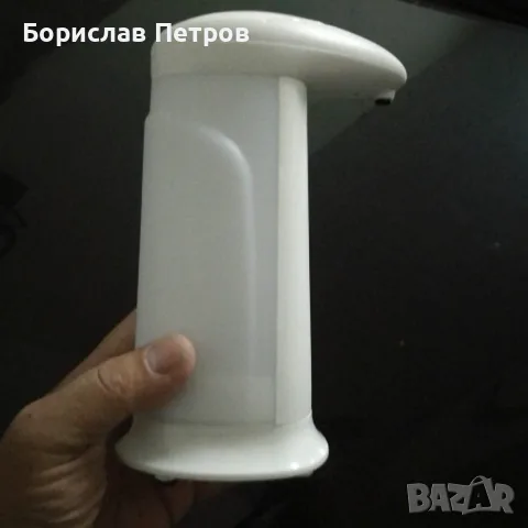 Автоматичен дозатор за сапун Soap Magic / Цвят: бял; Съвместимост: 300ml; Батерии: 4 х ААА, снимка 12 - Аксесоари за баня - 55754822