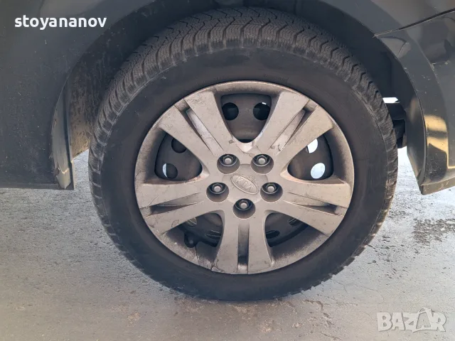 4 гуми с оригинални джанти 16" за Kia Ceed + 3 таса