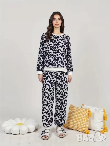 Топъл Домашен комплект за дома с леопардов принт в сиво за есен-зима, снимка 3 - Спортни екипи - 52969848