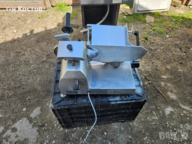 Колбасо резачка размери на ножа ф-25см. втора употреба , снимка 10 - Обзавеждане на кухня - 49377598