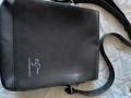 продавам чисто нови мъжки чантички, снимка 1