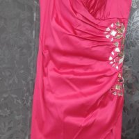 Продавам - Цикламена рокля Desire размер М, снимка 1 - Рокли - 38837988