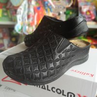Черни дамски чехли с бродерия на ток 5см, снимка 3 - Чехли - 41909264