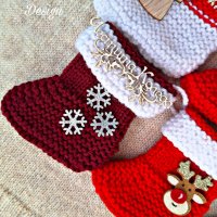 Коледно чорапче - ръчно изплетено, снимка 6 - Коледни подаръци - 42716199