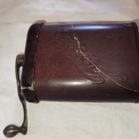 Бакелитена кафемелачка TRAMP от Втората световна война , снимка 2 - Антикварни и старинни предмети - 39982392