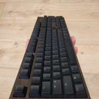 Mеханична клавиатура Varmilo VA104S Dragon Cherry MX Brown, снимка 4 - Клавиатури и мишки - 41577146