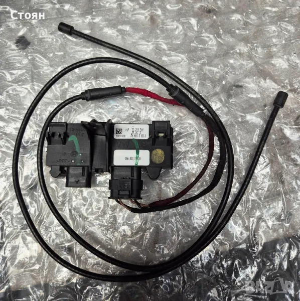 Продавам модул за отваряне на багажник 3AA962243B, снимка 1