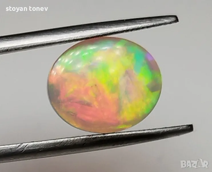 Опал с нежено сияещ глоу ефект - 3.00кт.! Сертифициран! Нов!, снимка 1