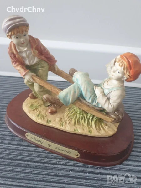 Leonardo Collection MISCHIEF 20см/ЛЕОНАРДО английска фигура на деца/полирезин статуетка, снимка 1