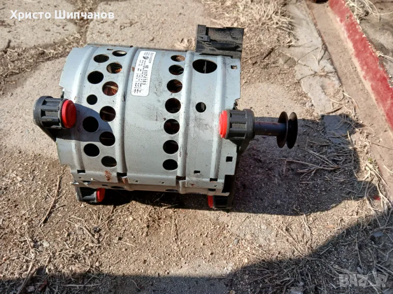 Продавам два ел.двигателя  от пералниGorenie и Miele, снимка 1