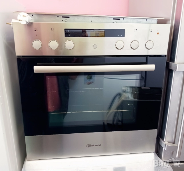 Печка за вграждане с индукционен плот  BAUKNECHT, снимка 1