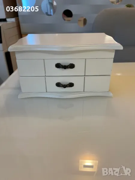 Кутия за бижута, снимка 1