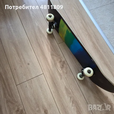 Скейтборд почти нов