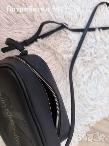 Оргинална чанта Calvin Klein Jeans, снимка 2 - Чанти - 50838784