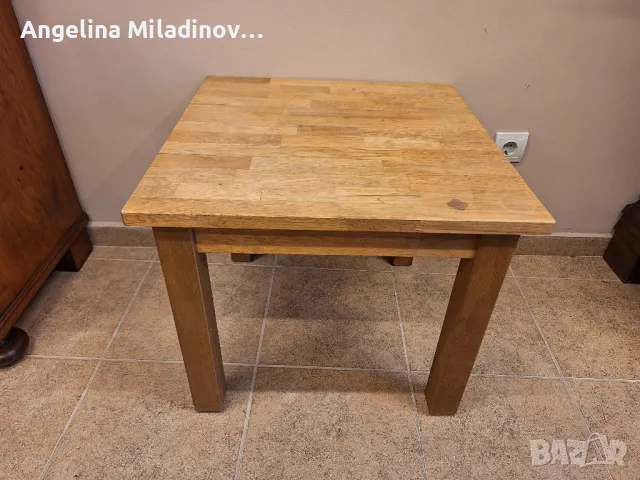 маса за всекидневна бук