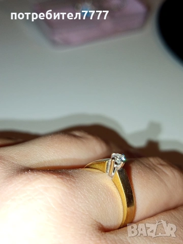 Дамски диамантен златен пръстен, снимка 2 - Пръстени - 53136260
