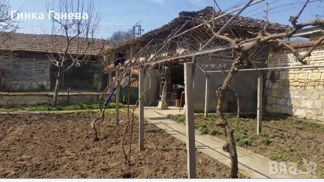 Селска къща с 1345 м² двор, гараж и стопански постройки.  Директно от собственика ., снимка 15 - Къщи - 55993683