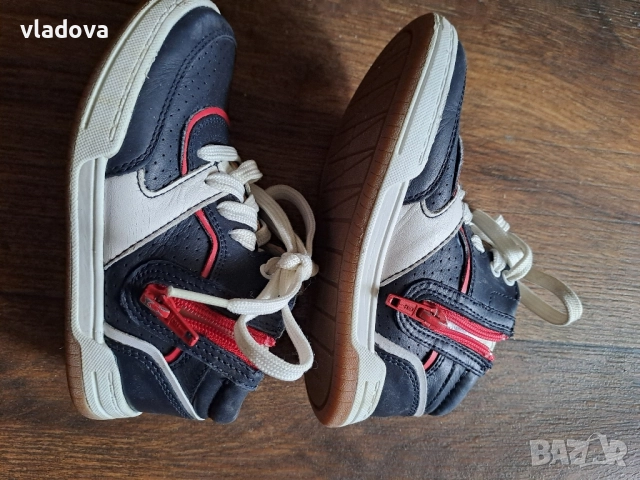 Детски обувки стелка 17 см, снимка 4 - Детски обувки - 51454371