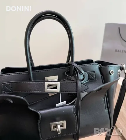 Balenciaga Дамска чанта, кожа, снимка 6 - Чанти - 56017837