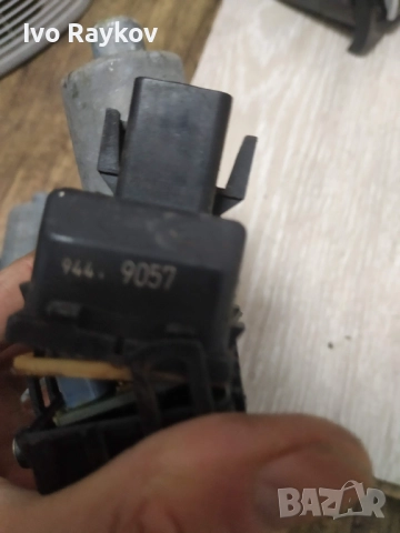 Моторче стъклоповдигач врата Audi A6 2000г.(задна дясна) 0130821785 EB, снимка 3 - Части - 52321592