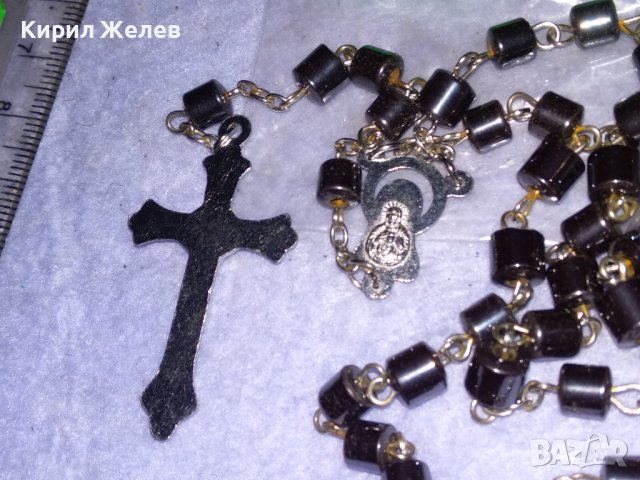 РИМОКАТОЛИЧЕСКА ОГЪРЛИЦА МОЛИТВЕНА БРОЕНИЦА ХЕМАТИТ със СРЕБРИСТИ РАЗПЯТИЕ и ДВУСТРАННА ИКОНКА 28063, снимка 5 - Колиета, медальони, синджири - 41389369