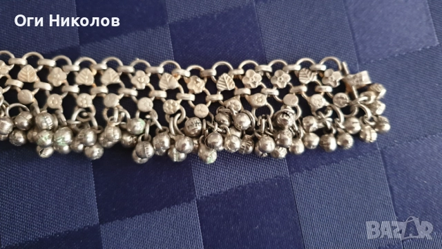 Посребрена старинна гривна за глезен -2 , с надеждно закопчаване, снимка 2 - Антикварни и старинни предмети - 51627591