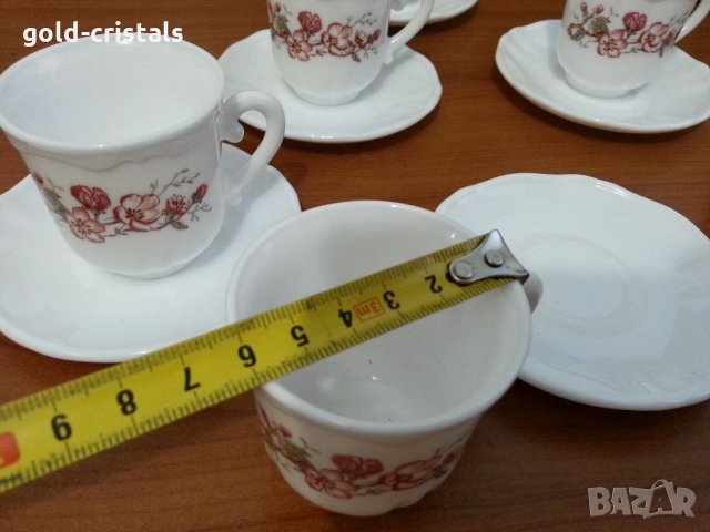 Френски аркопал чаши за кафе, снимка 3 - Антикварни и старинни предмети - 34571160