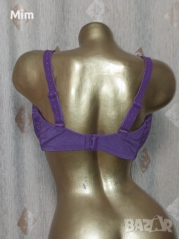 Triumph 90 F Дантелен сутиен бордо , снимка 6 - Бельо - 51574156