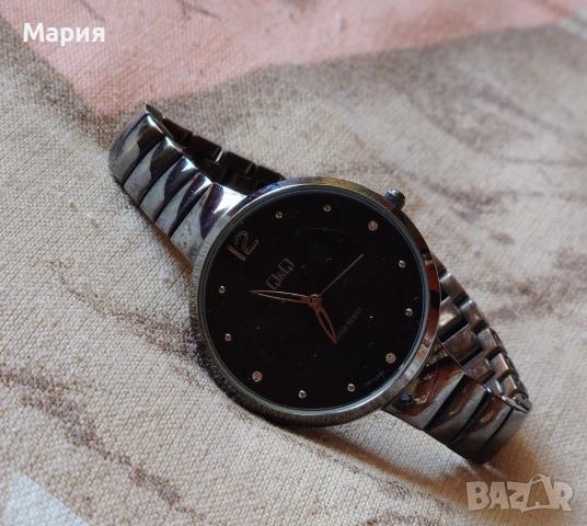 Дамски часовник Q&Q (за части), снимка 2 - Дамски - 51930511