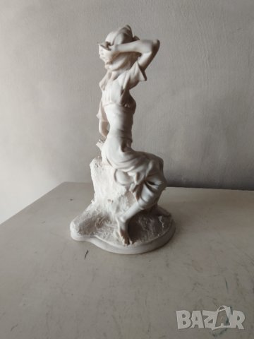 статуетка -викториянска дама, снимка 5 - Антикварни и старинни предмети - 41929318