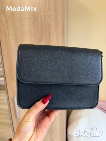 Черна малка дамска чанта – като нова