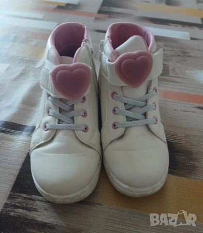 Детски спортни обувки, N 32 