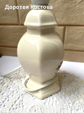 Красива порцеланова лампа от Англия, снимка 7 - Антикварни и старинни предмети - 44582764