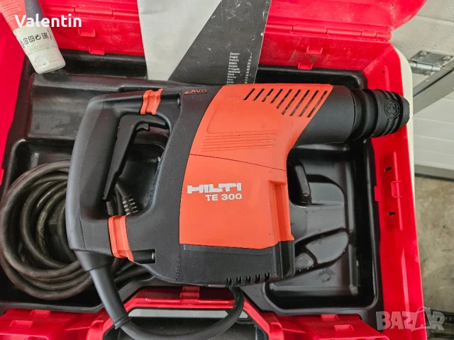 HILTI TE300 SDS+ къртач, снимка 3 - Генератори - 50687060