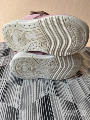 Детски маратонки за момиче, снимка 6 - Детски маратонки - 53617668